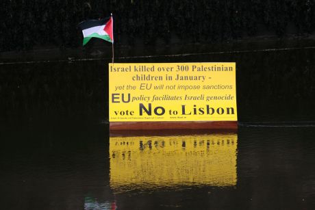 2._raft_launch_vote_no_lisbon___ifpal_img_4696.jpg