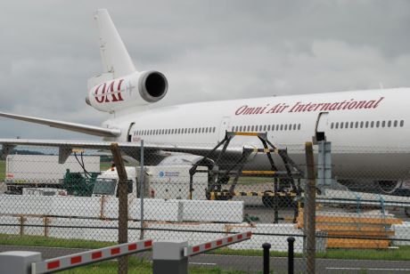 Click on image to see full-sized version OMNI Air and 200 US troops at Shannon 10Aug09
