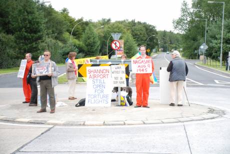 Click on image to see full-sized version Peace vigil at Shannon 9Aug09