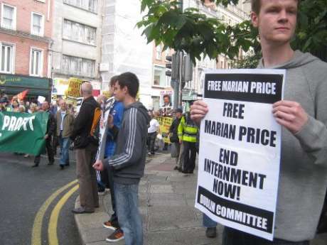 Click on image to see full-sized version Supporters of Free Marian Price Campaign, Dublin Committee, publicizing their cause to the Campaign Against Household & Water Charges march, 18th July.