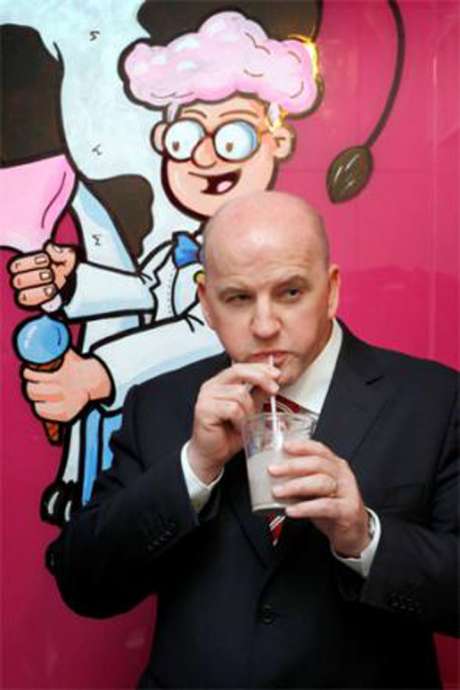 Click on image to see full-sized version Sean Gallagher sucks as a brown envelope Fianna Fail bagman - and failed presidential candidate